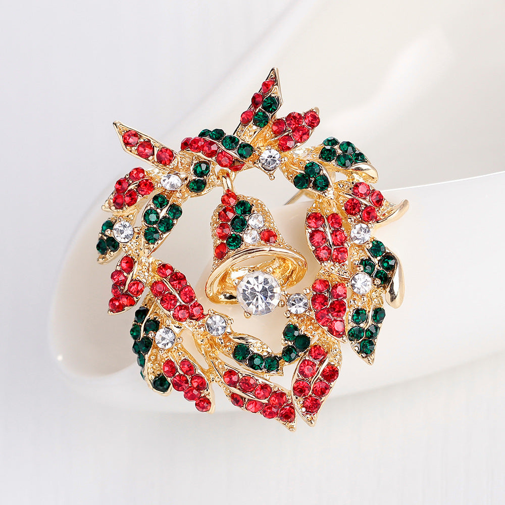 European and American Christmas Wreath Brooch