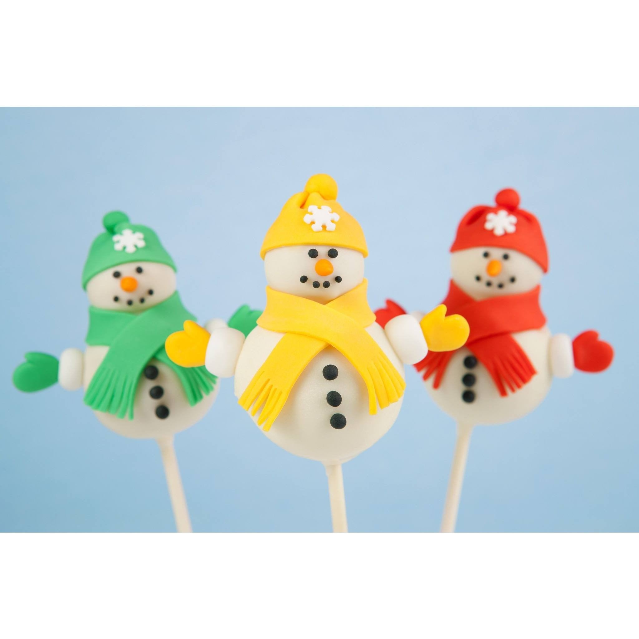 Simple Christmas Tree Cake Pops • Pint Sized Baker | Recipe | Christmas  cake pops recipe, Christmas cake pops bouquet, Holiday cake pop